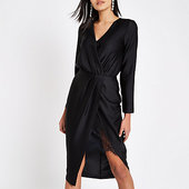 River Island Robe Mi-longue Portefeuille Noire Cintrée