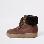 River Island Bottines Marron à Lacets Avec Bordure En Fausse Fourrure